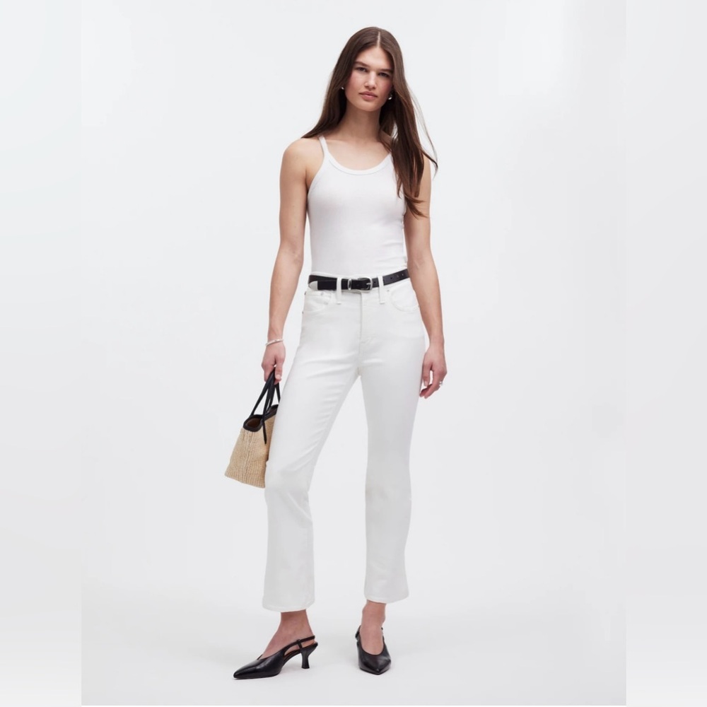 Madewell “Petite Mid Rise Kickout” Jeans New Withh Tags